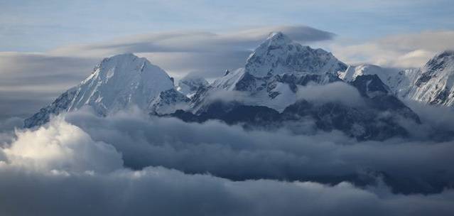 nepal-proljece-zemlja-oblacima-abc-trek-jos-stosta